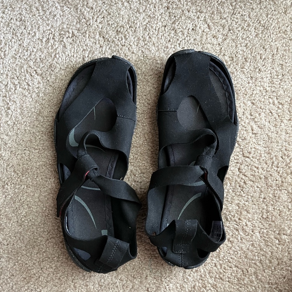 Wildling Feather Barefoot Shoes